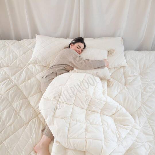 Yün Yorgan %100 Doğal Merinos Yünü